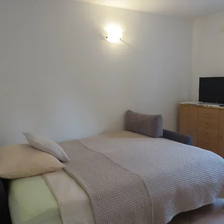 Apartment Argus